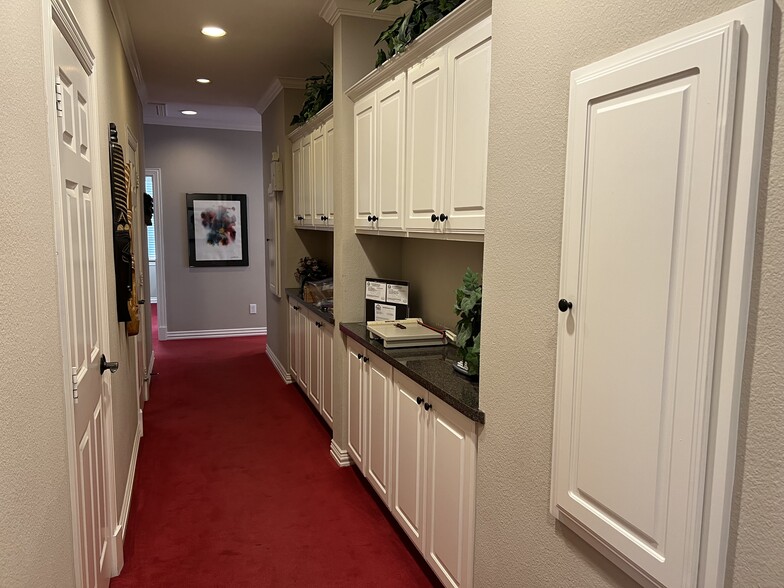 More Photos Of 2840 Keller Springs Rd, Carrollton Medical For Sale