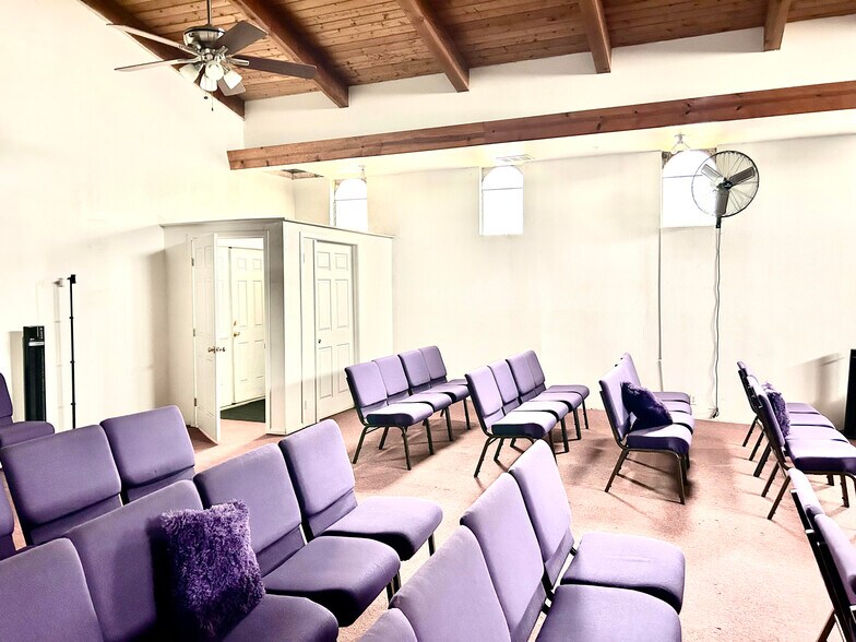 More Photos Of 10616 Avalon Blvd, Los Angeles Loft Creative Space For Sale