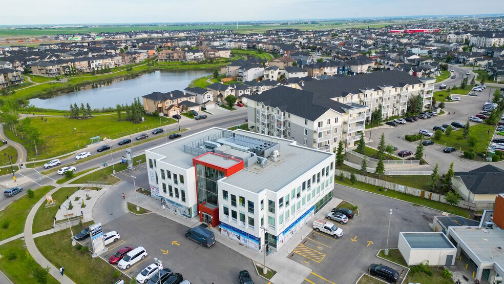 Primary Photo Of 7171 80 Av NE, Calgary Fast Food For Lease