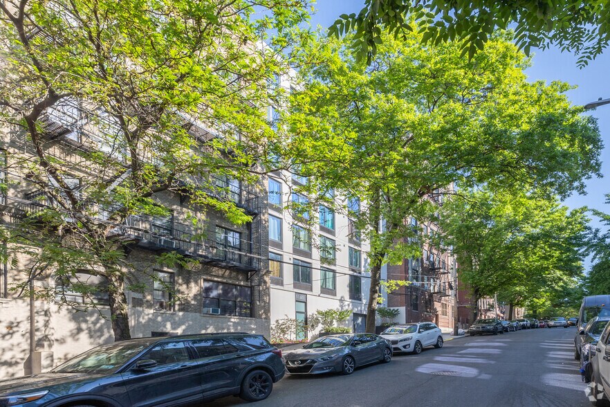 More Photos Of 959 Anderson Ave, Bronx Apartments For Sale