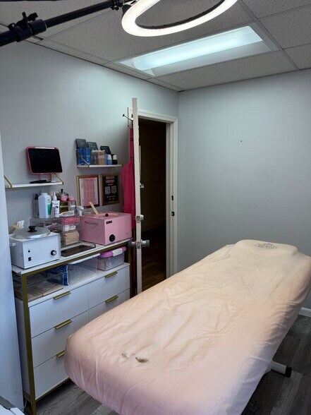 More Photos Of 54 S Liberty Dr, Stony Point Office For Sale