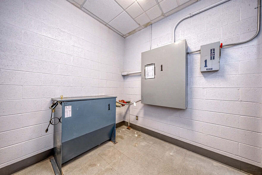 More Photos Of 255 Third St, New Kensington Schools For Sale