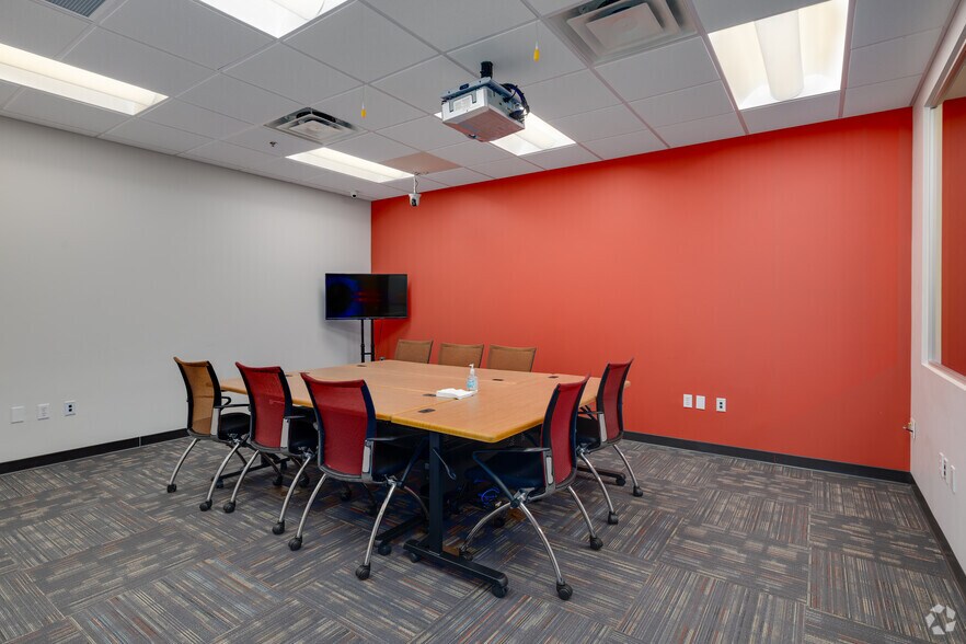 More Photos Of 7560 Red Bug Lake Rd, Oviedo Medical For Lease