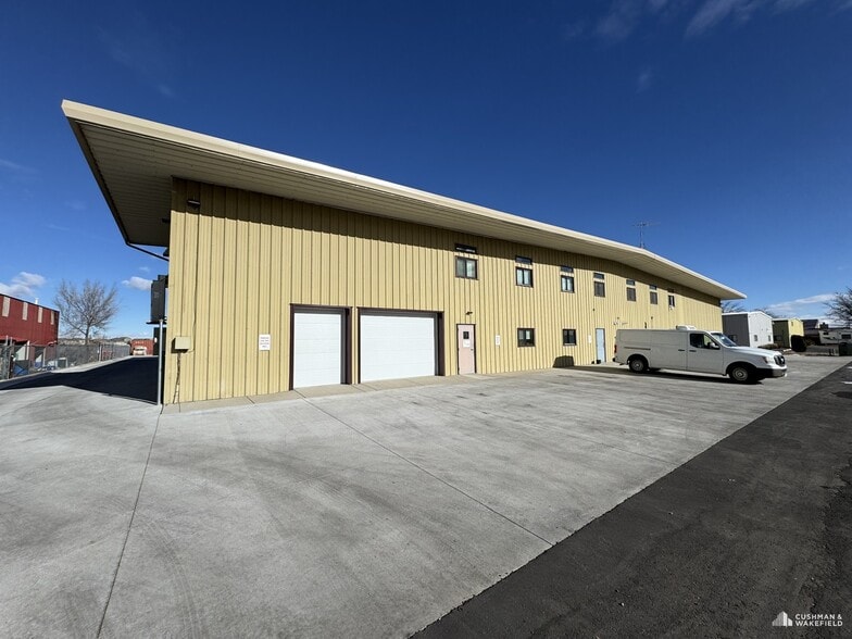 More Photos Of 128 Racquette Dr, Fort Collins Warehouse For Lease