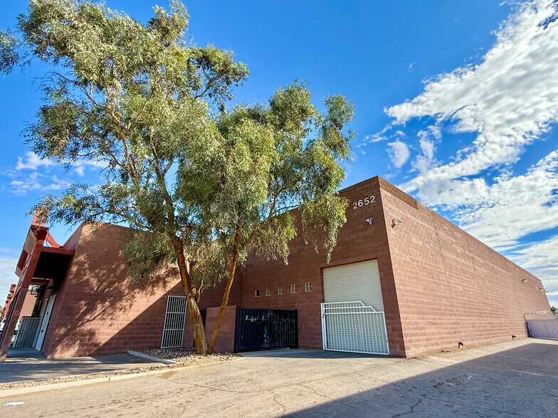 More Photos Of 2652 Abels Ln, Las Vegas Warehouse For Lease
