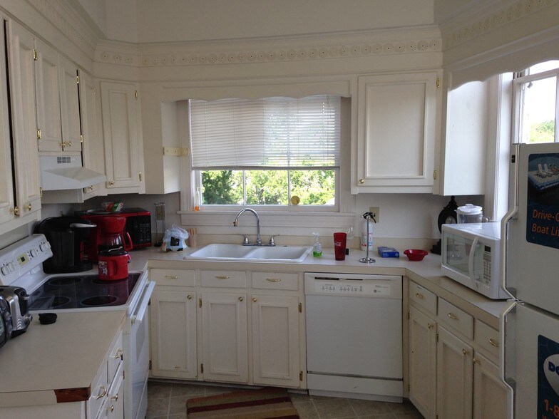 More Photos Of 635 E Bay St, Charleston Office Residential For Lease