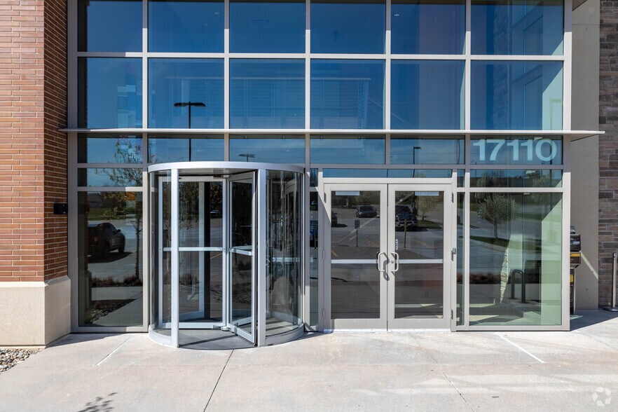 More Photos Of 17110 Marcy St, Omaha Office For Sale