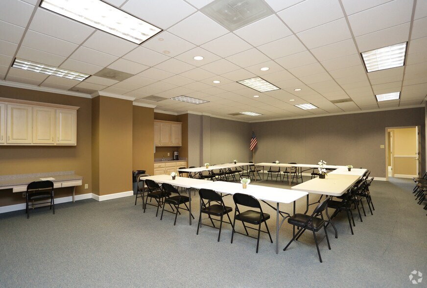 More Photos Of 2375 Wall St SE, Conyers Unknown For Lease