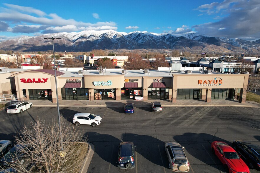 More Photos Of 729 King St, Layton Storefront For Lease