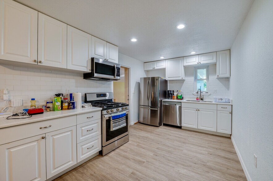 More Photos Of 116 Center St, Daytona Beach Office Residential For Sale