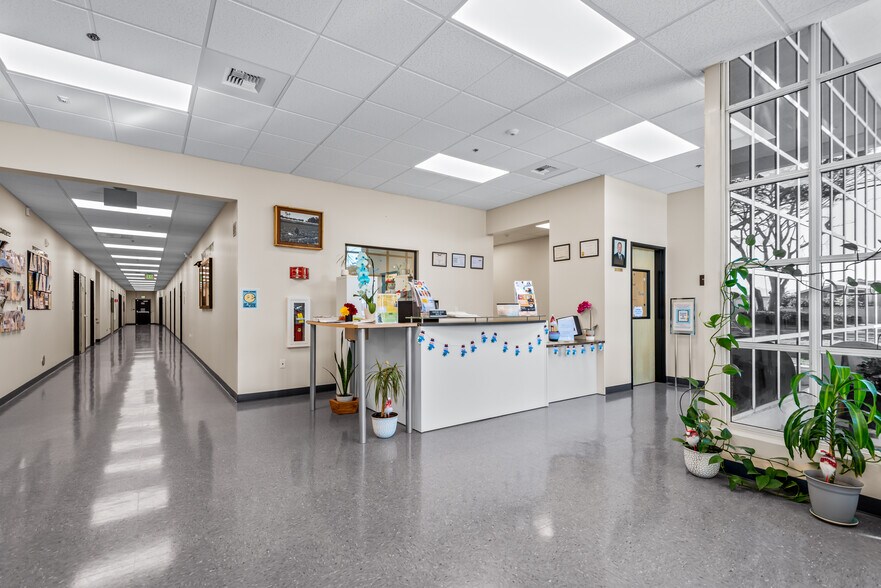 More Photos Of 1741 Fiske Pl, Oxnard Warehouse For Sale