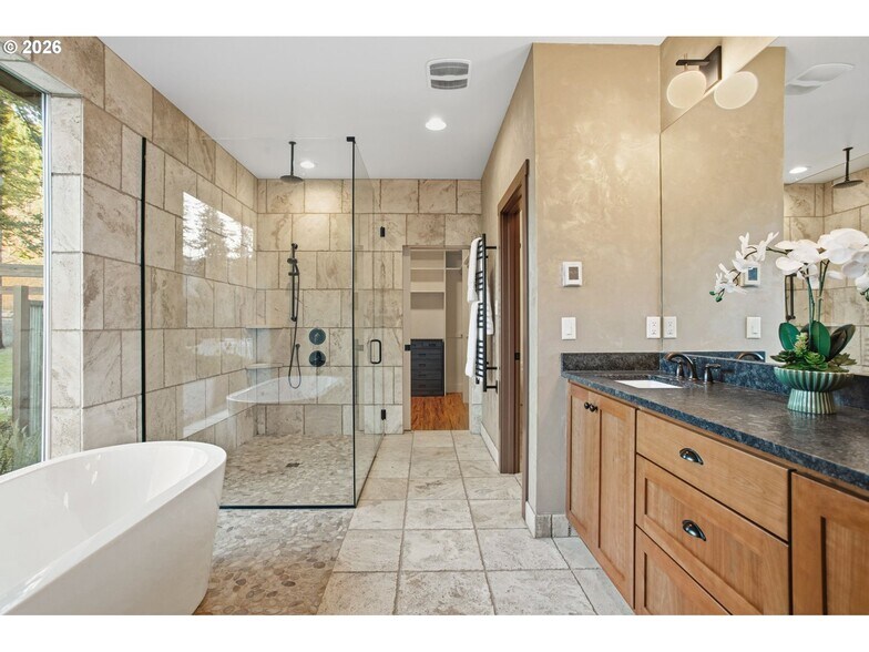 More Photos Of 49164 McKenzie Hwy, Vida Lodge Meeting Hall For Sale