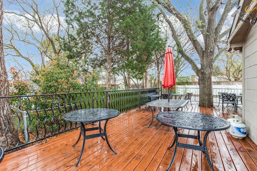 More Photos Of 444 Keller Pky, Keller Restaurant For Sale