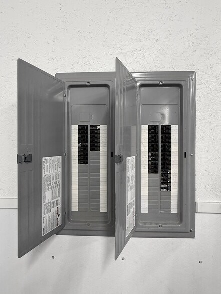 More Photos Of 204 S Main St, Woodward General Retail For Sale