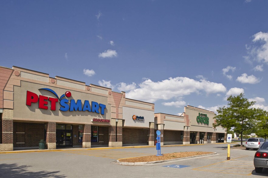 More Photos Of 13140 S Cicero Ave, Crestwood Unknown For Lease