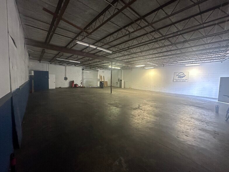 More Photos Of 3955 Saint Augustine Rd, Jacksonville Service For Lease