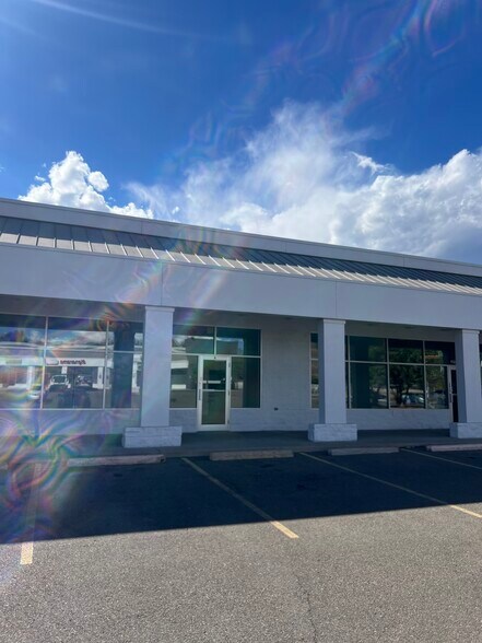 More Photos Of 2200 S Monaco Pky, Denver Unknown For Lease