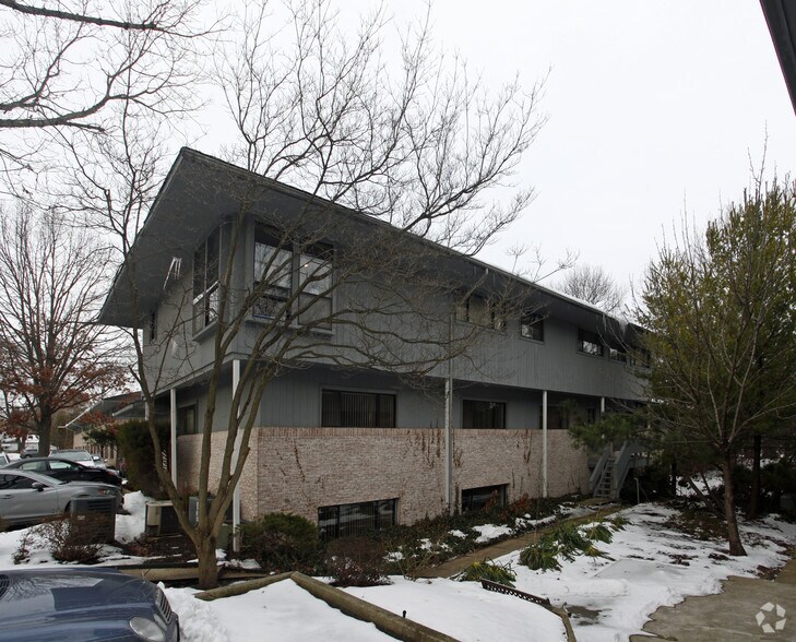 More Photos Of 350 Veterans Memorial Hwy, Commack Loft Creative Space For Sale