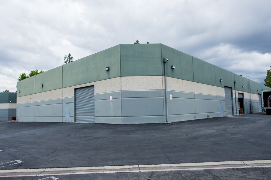 More Photos Of 10291 Trademark St, Rancho Cucamonga Warehouse For Lease