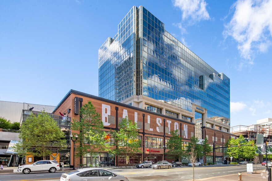 More Photos Of 4238 Wilson Blvd, Arlington Unknown For Lease