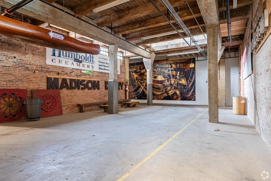 More Photos Of 4130-4150 S Wabash Ave, Chicago Manufacturing For Sale