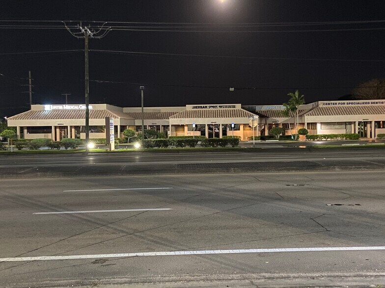 More Photos Of 2836-2854 SE Federal Hwy, Stuart Medical For Lease