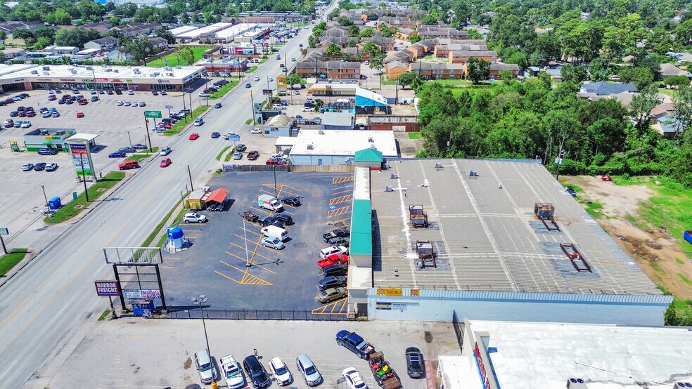 More Photos Of 5231 Aldine Mail Rd, Houston General Retail For Lease