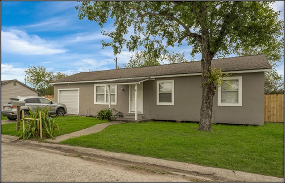 More Photos Of 10901 Annaville Rd, Corpus Christi Apartments For Sale