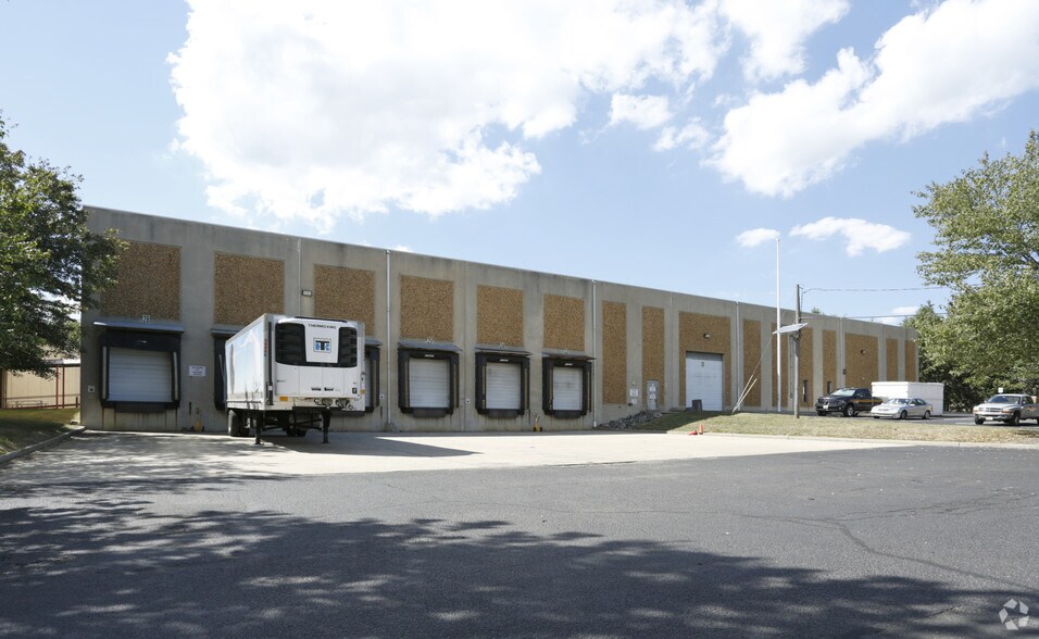 More Photos Of 17 Kimberly Rd, East Brunswick Warehouse For Lease
