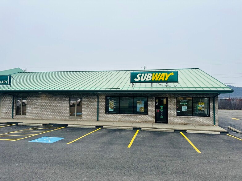 Primary Photo Of 1429 Main St, Follansbee Storefront For Lease