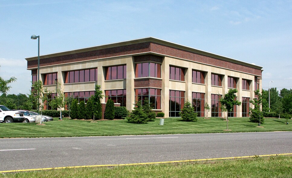 More Photos Of 3401 College Blvd, Leawood Office For Lease