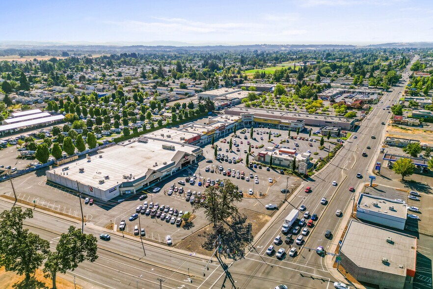 More Photos Of 3380 Lancaster Dr NE, Salem Unknown For Lease