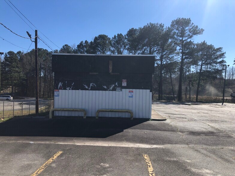 More Photos Of 4255 Shirley Dr, Atlanta Freestanding For Sale