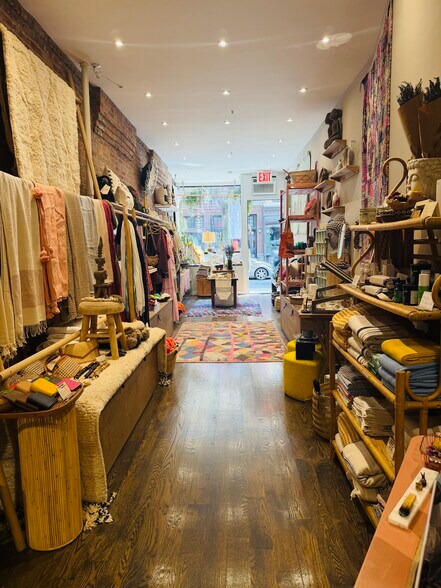 More Photos Of 133 Christopher St, New York Coworking Space