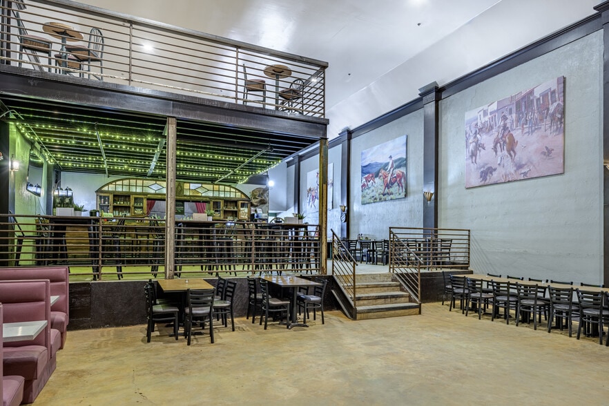 More Photos Of 523 Walnut St, Columbus Storefront Retail Office For Sale