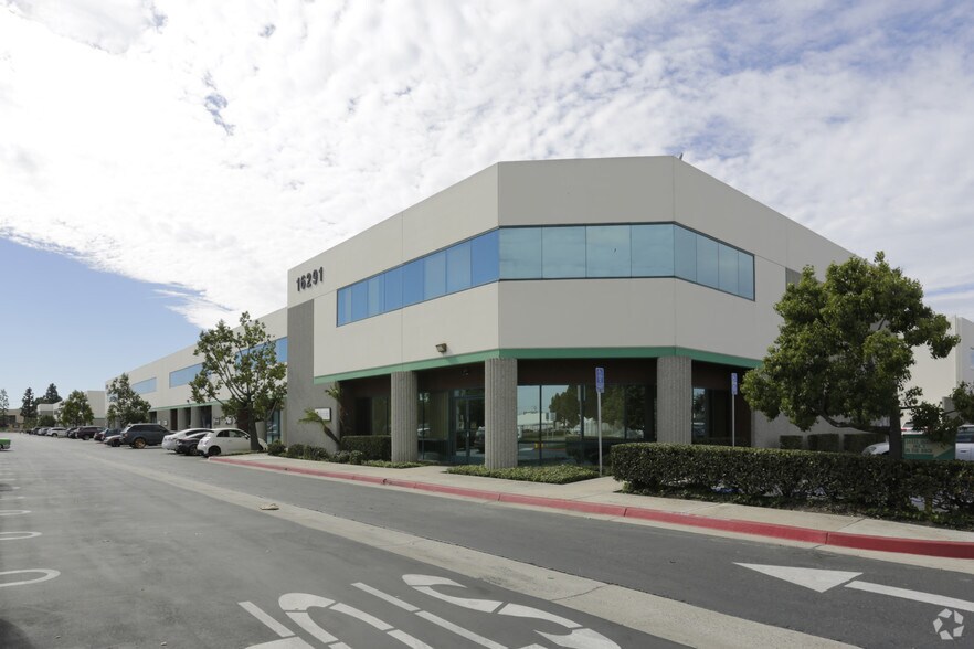 More Photos Of 16291-16321 Gothard St, Huntington Beach Light Manufacturing For Lease