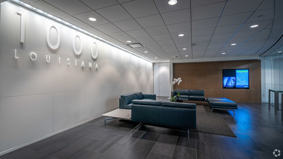 More Photos Of 1000 Louisiana St, Houston Office For Lease