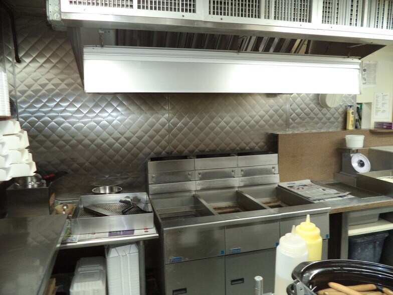 More Photos Of 1391 Hooksett Rd, Hooksett Restaurant For Sale