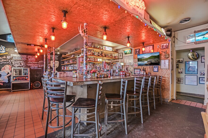 More Photos Of 2218 College Ave S, Austin Restaurant For Sale