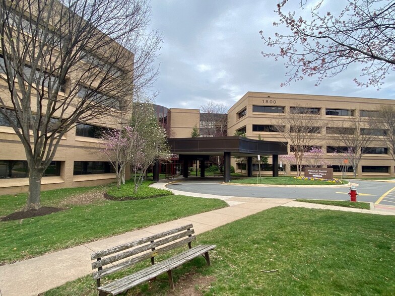 More Photos Of 1830 Town Center Dr, Reston Medical For Sale