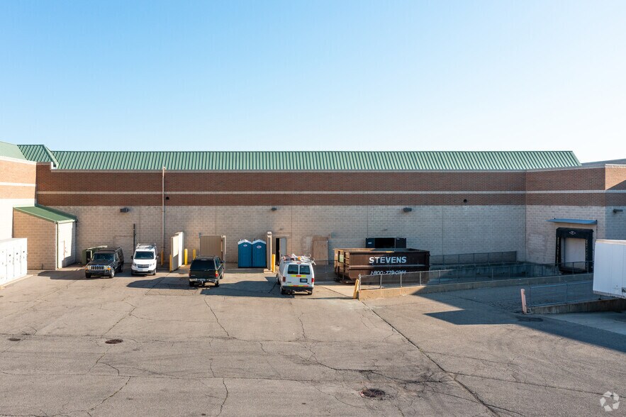 More Photos Of 3140 Lohr Rd, Ann Arbor Freestanding For Lease