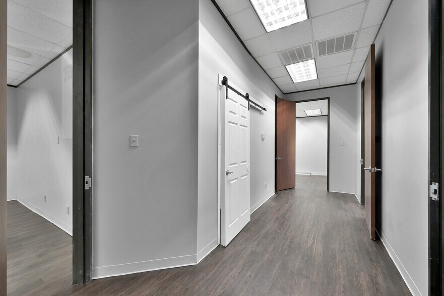 More Photos Of 25307 I-45, Spring Medical For Lease