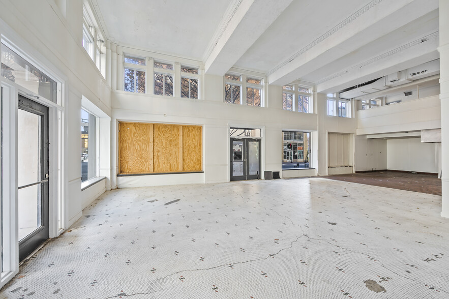 More Photos Of 101 W 4th St, Winston-Salem Office For Lease