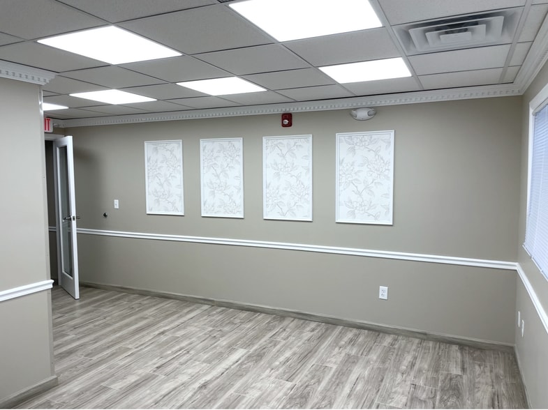 More Photos Of 1010 GAR Hwy, Swansea Office For Sale