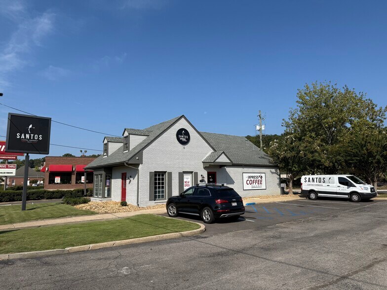 More Photos Of 1536 Montclair Rd, Birmingham General Retail For Lease