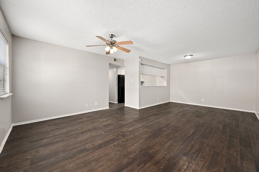 More Photos Of 5606 N Lamar Blvd, Austin Apartments For Sale