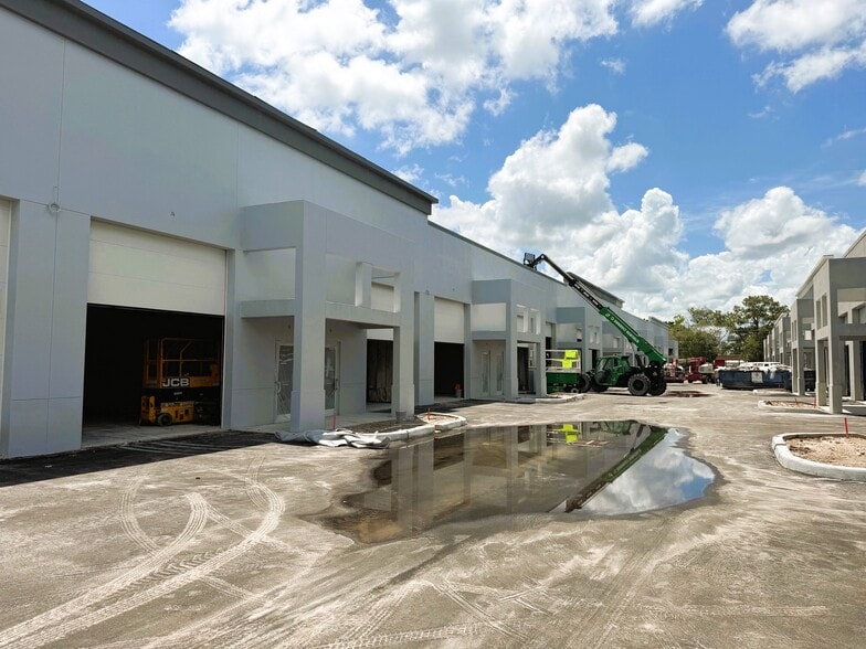 More Photos Of 11075 Tamiami Trl E, Naples Flex For Sale