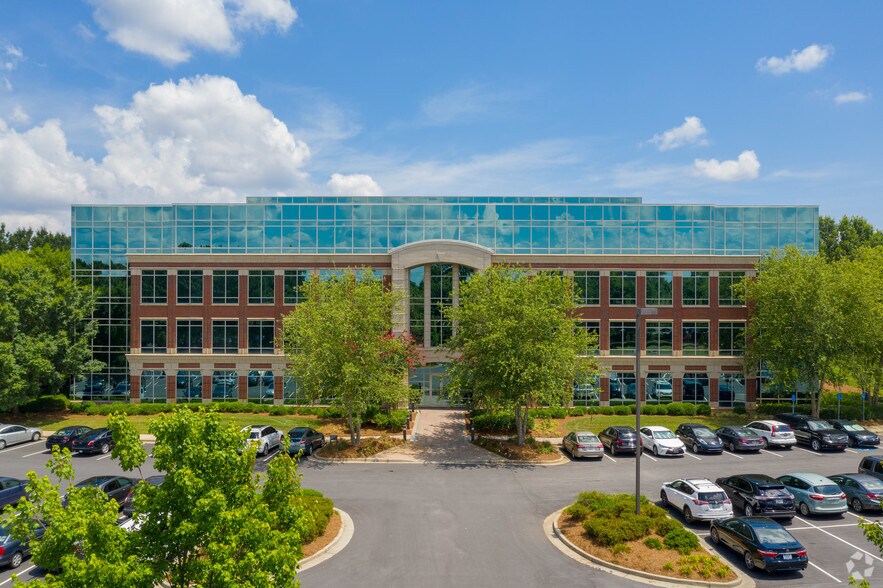 More Photos Of 6470 E Johns Crossing, Johns Creek Coworking Space