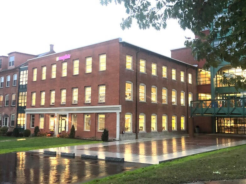 More Photos Of 75 S Church St, Pittsfield Office For Lease