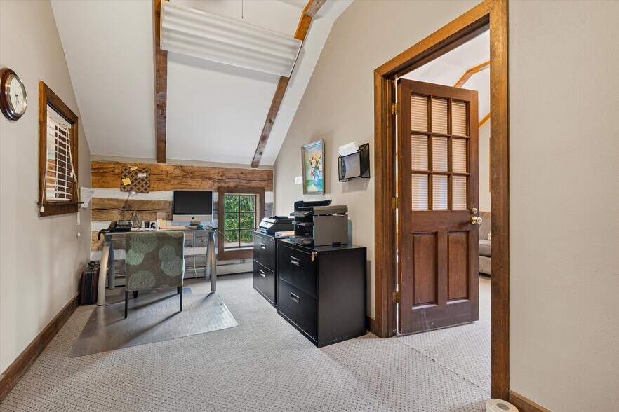 More Photos Of 14135 N Cedarburg Rd, Mequon Office For Lease